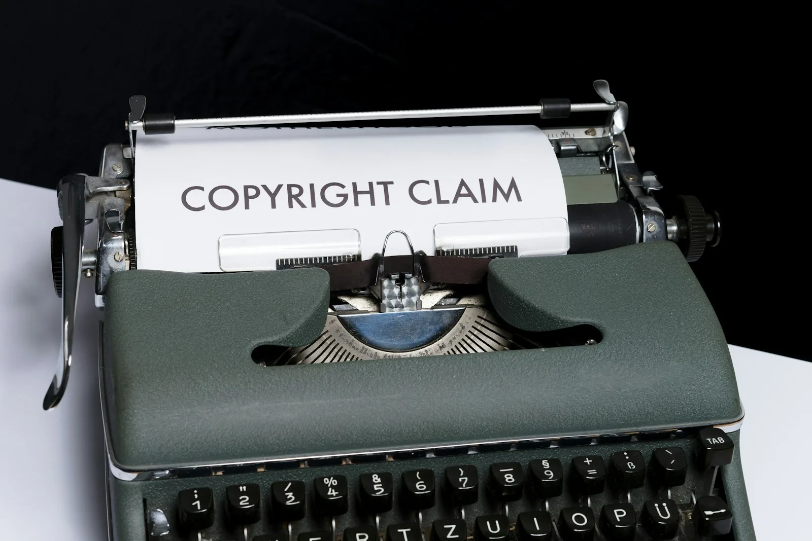 A paper stating the word “COPYRIGHT CLAIM” printed by a typewriter