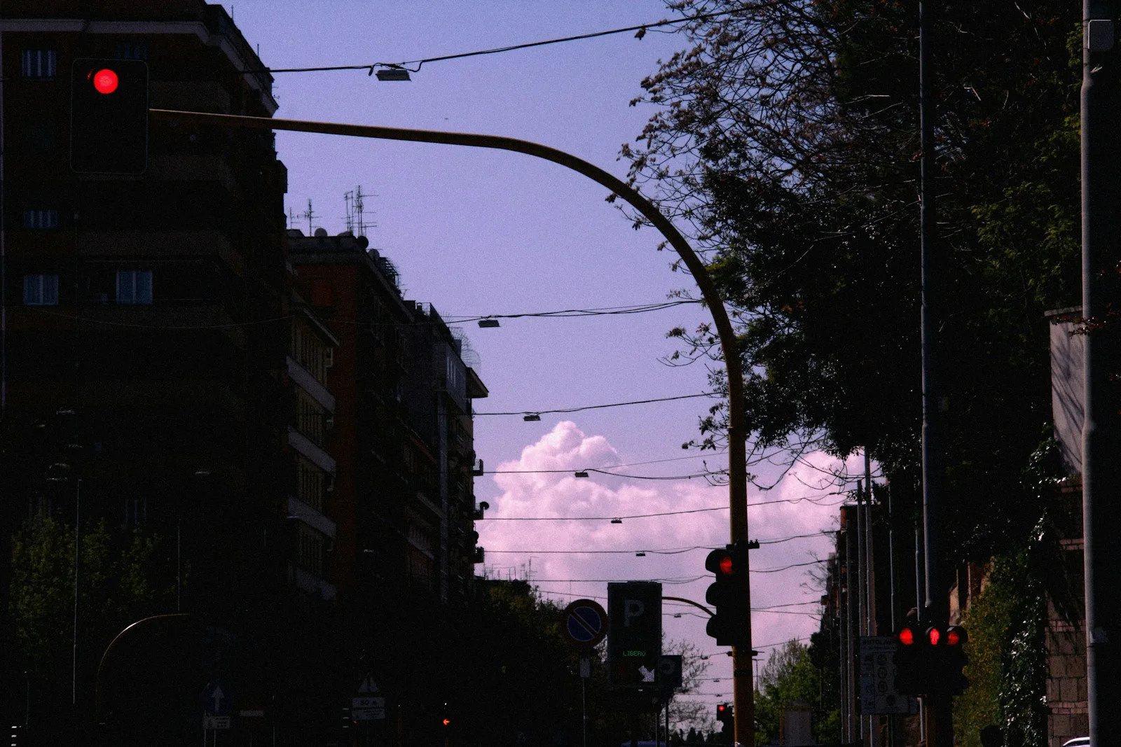 An image showing traffic signal