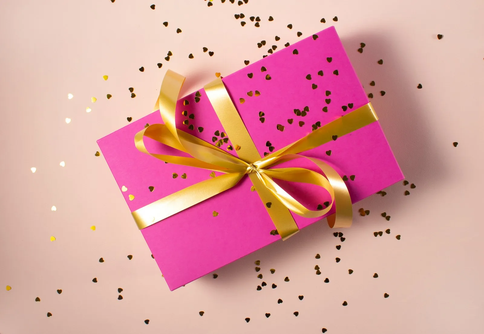 Photo of a gift voucher wrapped very nicely.