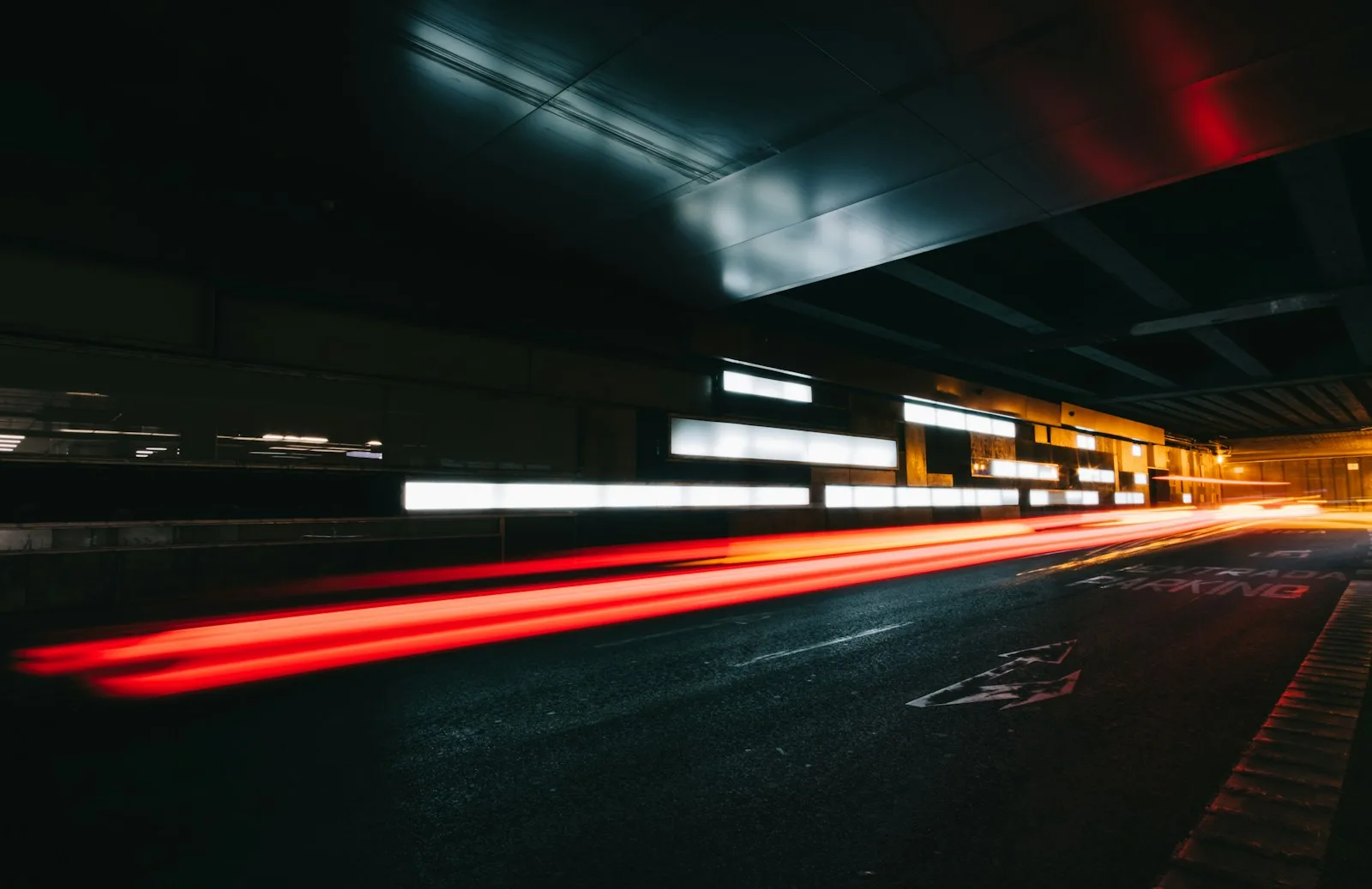 Image of an empty road